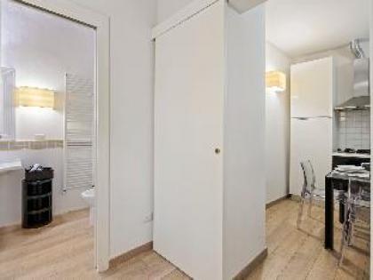 Stunning Apartment in the Heart of Florence - image 21