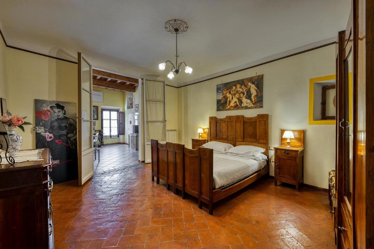 Wine Apartments Florence Vin Santo - main image