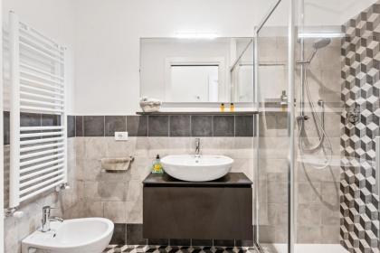 Maragliano Cozy Flat with Balcony - image 11