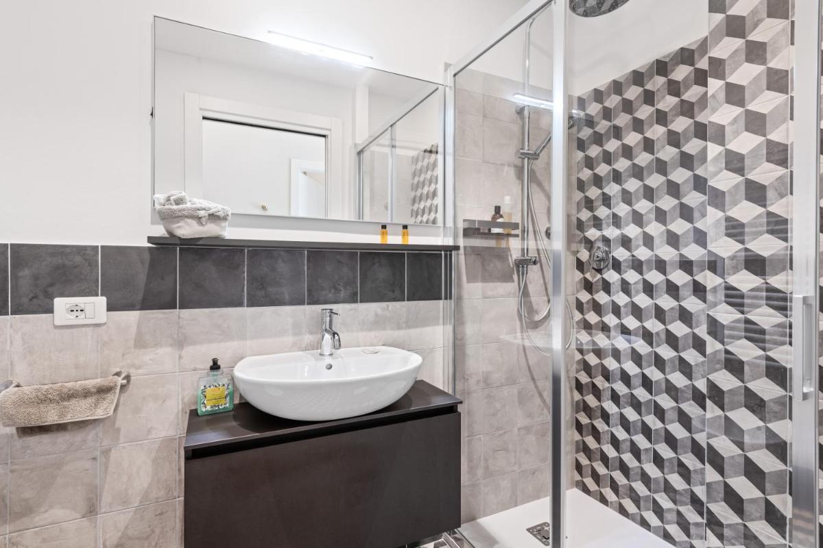 Maragliano Cozy Flat with Balcony - image 4