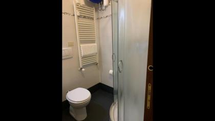 Studio for four people - image 18