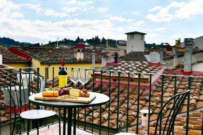 La Croce D'oro Santa Croce Suite Apartments - image 14