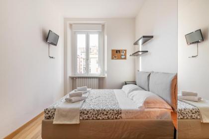 Doni Quiet and Comfortable Apartament with Balcony - image 10
