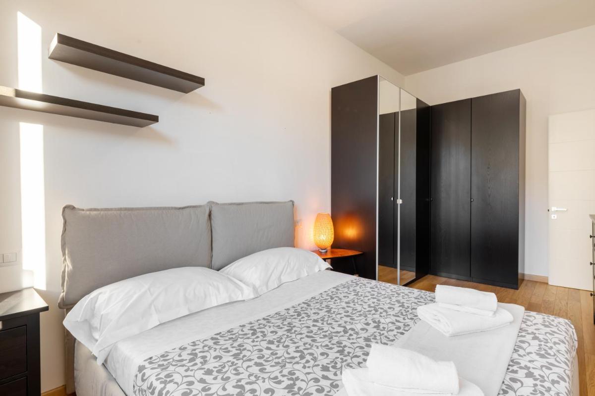 Doni Quiet and Comfortable Apartament with Balcony - image 3