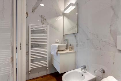 Mamo Florence - Bonnie - Clyde - Marvin Apartments - image 16