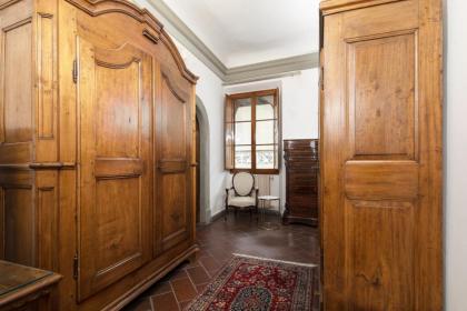 Bardini Garden Apartment - image 15