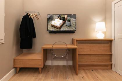 BSJ15-Borgo San Jacopo Room - image 21