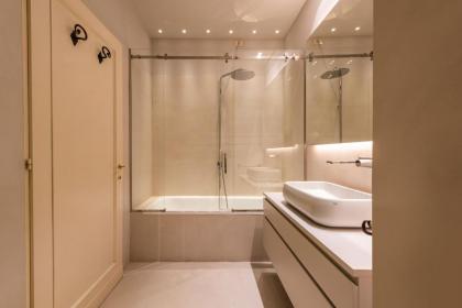 Duomo Luxury House - image 26
