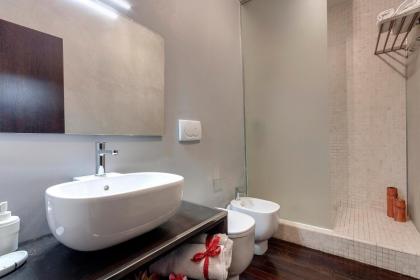 Mamo Florence - Calzaiuoli Apartment - image 25