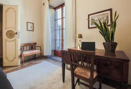 Apartments Florence - The Slowcoach House - image 21