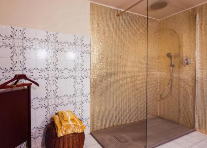 Apartments Florence - The Slowcoach House - image 26