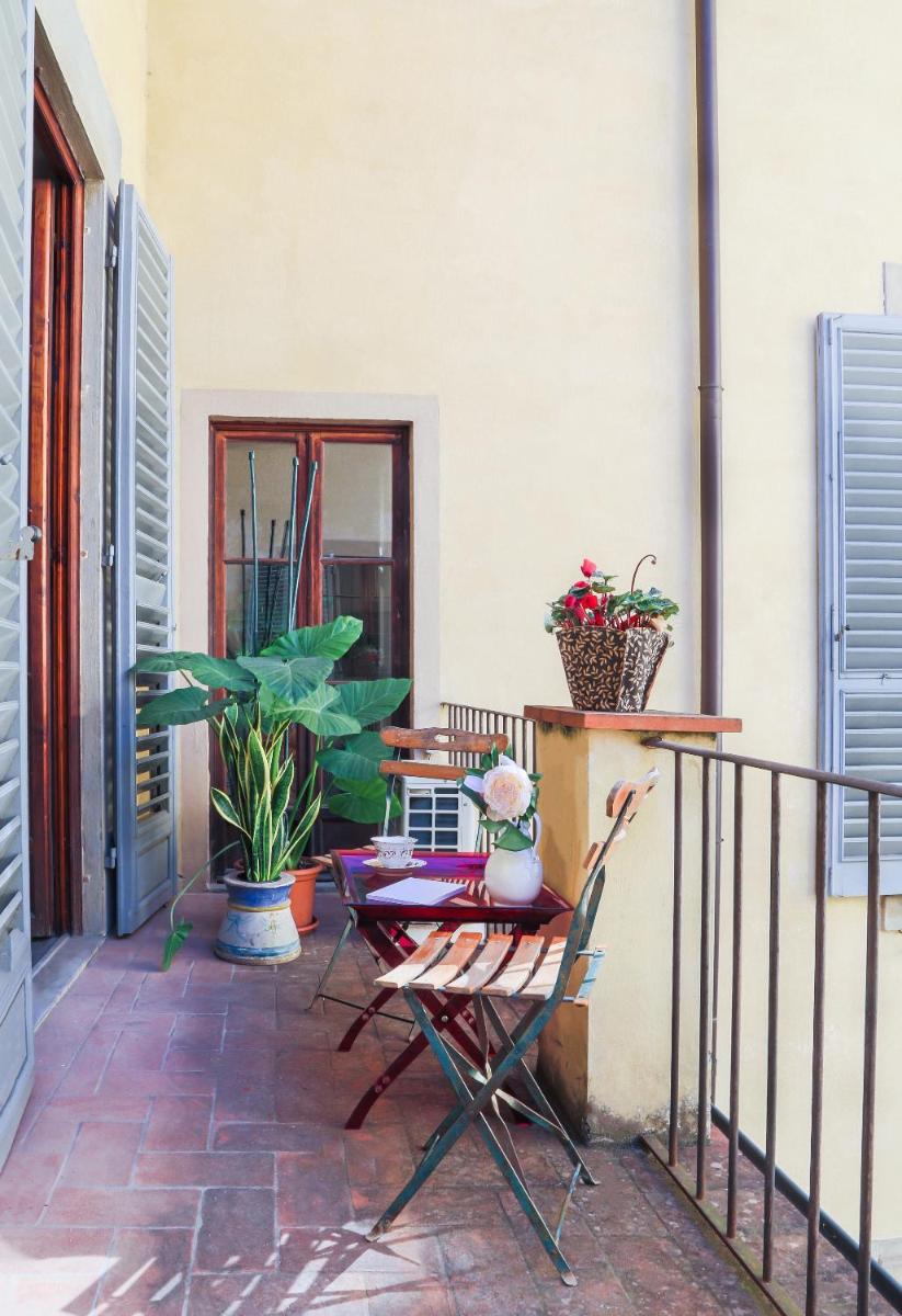 Apartments Florence - The Slowcoach House - image 7