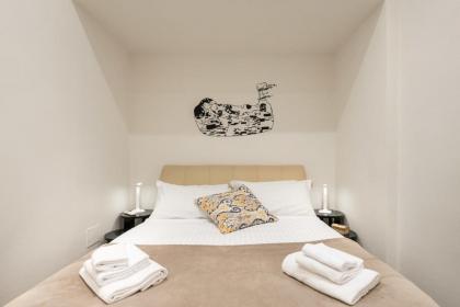 ART GALLERY Apartment in Florence - hosted by Sweetstay - image 21