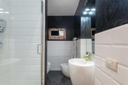 ART GALLERY Apartment in Florence - hosted by Sweetstay - image 30