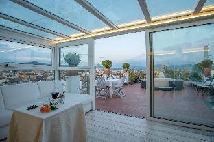 Amazing suite with open view terrace - image 3