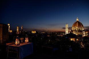 Amazing suite with open view terrace - image 7