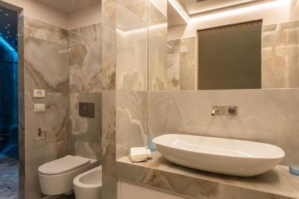 Aparmtents Florence - Dragomanni Loft with patio - image 10