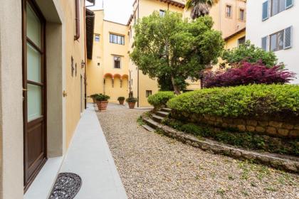 Aparmtents Florence - Dragomanni Loft with patio - image 20