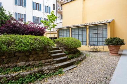 Aparmtents Florence - Dragomanni Loft with patio - image 22