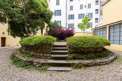 Aparmtents Florence - Dragomanni Loft with patio - image 30