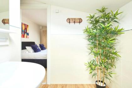 2 bedrooms appartement with furnished balcony and wifi at Firenze - image 7