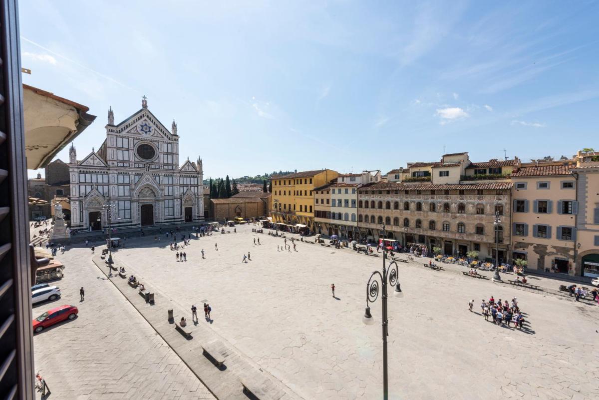 Santa Croce Palace - main image