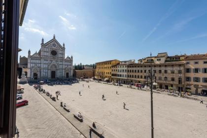Santa Croce Palace - image 18