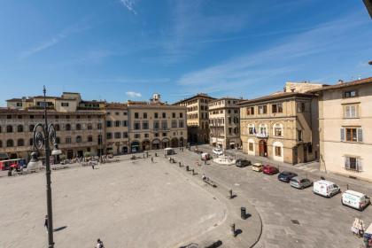 Santa Croce Palace - image 22