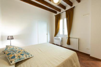 Santa Croce Palace - image 28