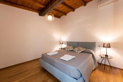 Santa Croce Palace - image 30
