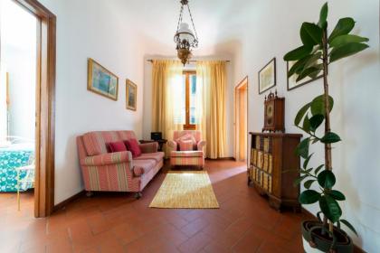 2 bedrooms Tuscany-style apartment in Santa Croce - image 20