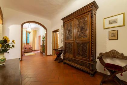 2 bedrooms Tuscany-style apartment in Santa Croce - image 8