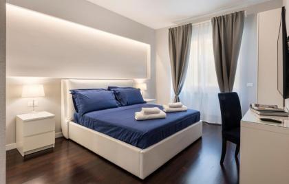Ponte Vecchio Deluxe Apartments - image 21