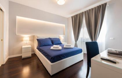 Ponte Vecchio Deluxe Apartments - image 4