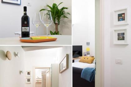 Designer Apartment in Central Florence - hosted by Sweetstay - image 2
