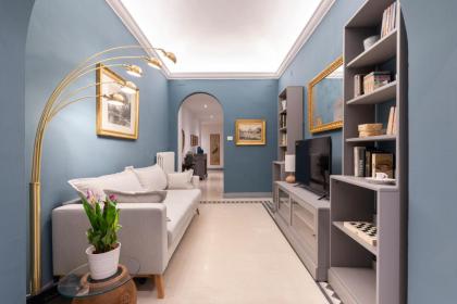 Dimora D'Azeglio with private patio Florence 