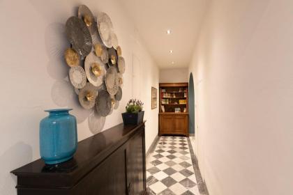Dimora D'Azeglio with private patio - image 17