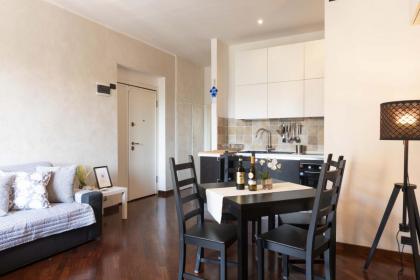 Italian Experience-Novoli Suite Apartment - image 3