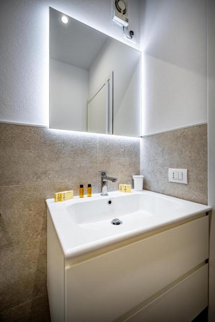 Roommo via dei Pilastri Ambra - image 13