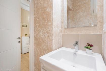 Wine Apartments Florence Barolo - image 10
