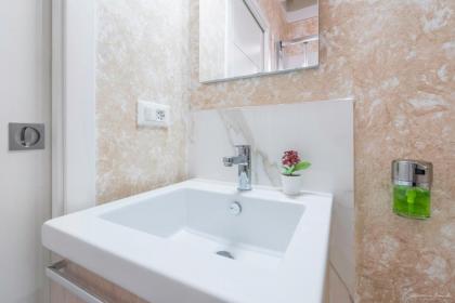 Wine Apartments Florence Barolo - image 12