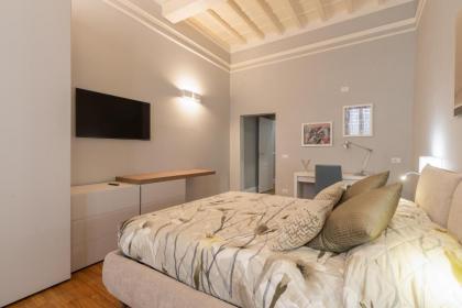 Firenze Rentals Deluxe Corso 5 - image 17
