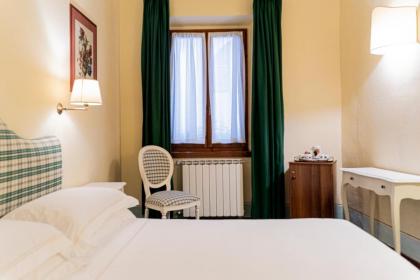 Casa Uffizi XIII Century Tower House Boutique Hotel - image 18