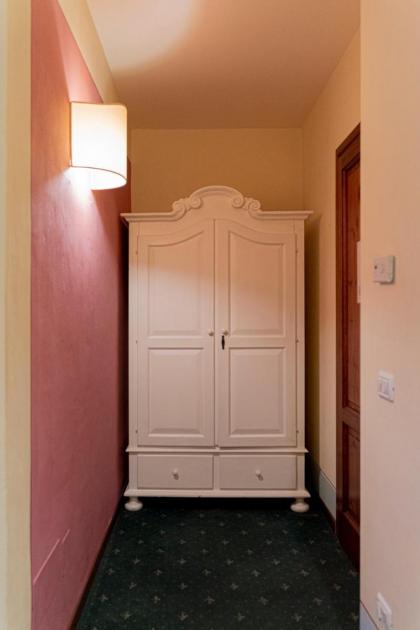 Casa Uffizi XIII Century Tower House Boutique Hotel - image 19