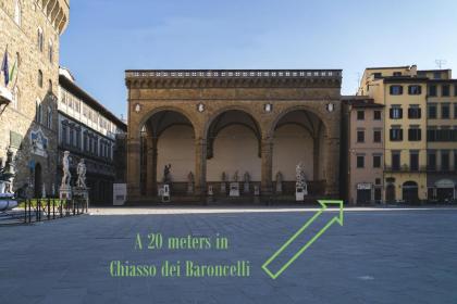Casa Uffizi XIII Century Tower House Boutique Hotel - image 20