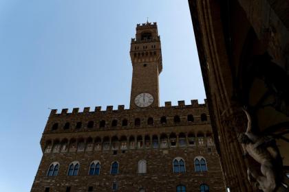 Casa Uffizi XIII Century Tower House Boutique Hotel - image 4