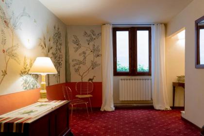 Casa Uffizi XIII Century Tower House Boutique Hotel - image 9