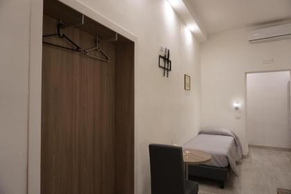 Holiday Rooms - image 22