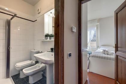 Mamo Florence - Guendalina Apartment - image 23