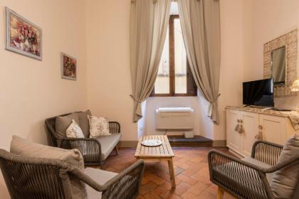 Toscanella Romantic